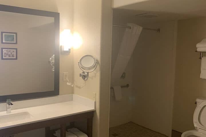 Room 49 of 83